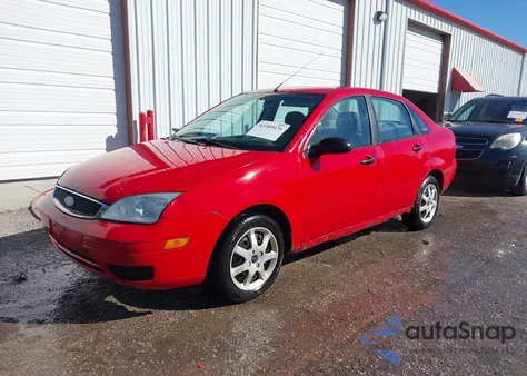 2005 Ford Focus Zx4 из США, поврежденный, VIN 1FAFP34N65W229242